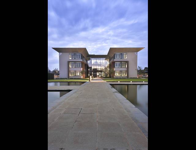 2,678M² BUSINESS TO LET IN LA COMO LIFESTYLE ESTATE